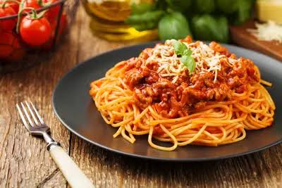 PASTA BOLOGNAISE