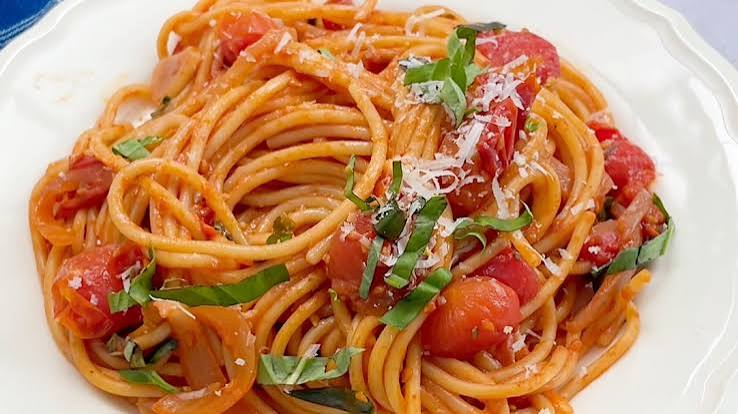 PASTA ROUGE