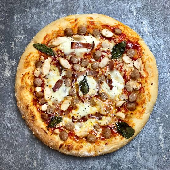 PIZZA CARNIVORE L